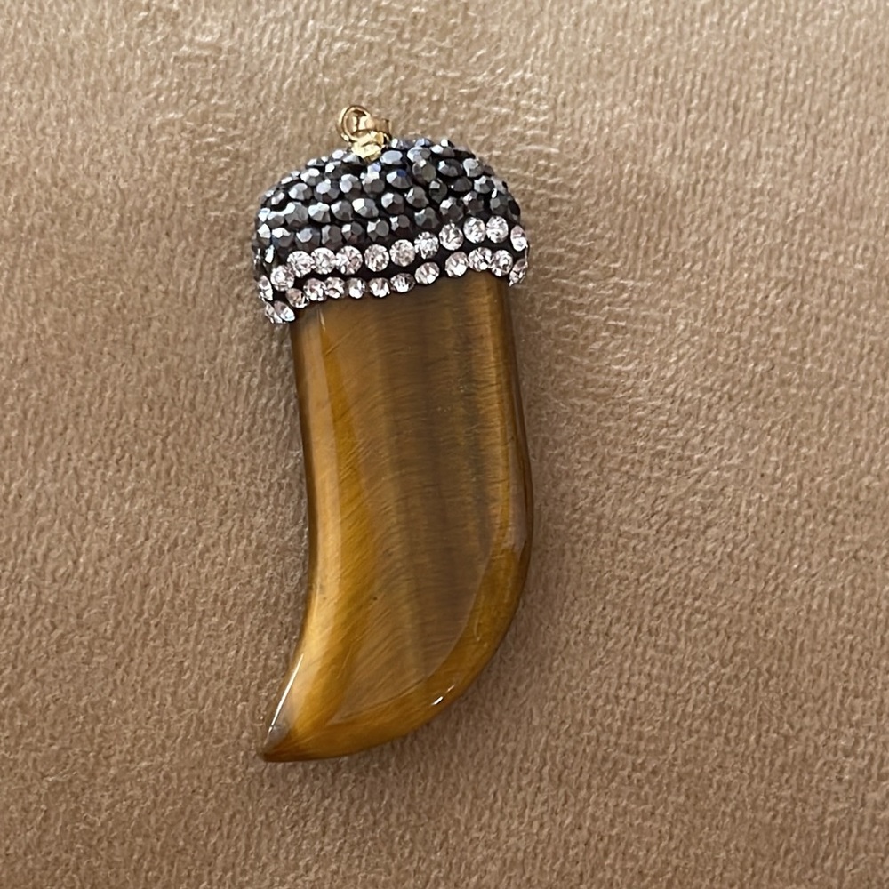 Tiger eye horn pendant two inches gold tone bale top of horn embellished with - Picture 4 of 9